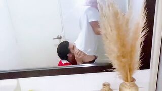 سكس ورعان - مراهق ما أحلاه يتناك في مرحاض مقهى - xnxx gay